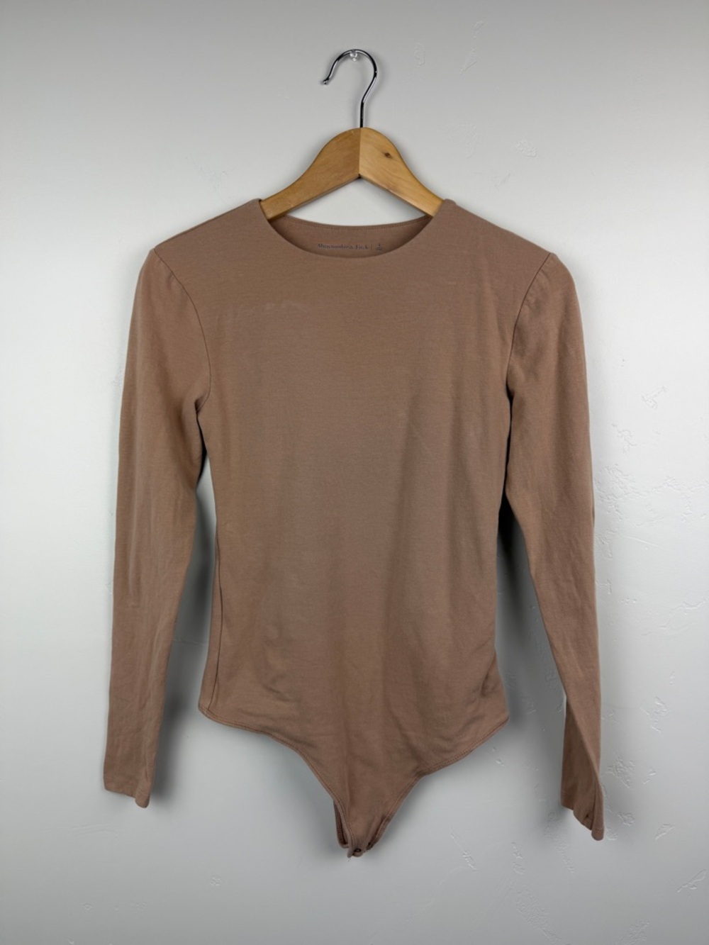 Abercrombie & Fitch Taupe Long Sleeve Crewneck Bodysuit Small